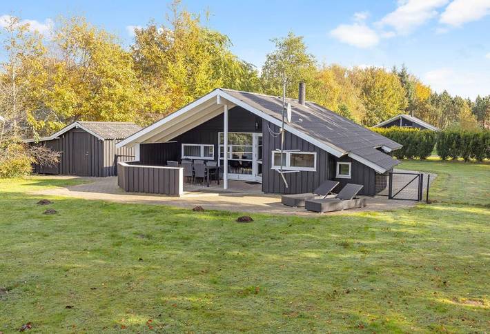 Villa für 6 Personen, mit Balkon/Terrasse und Whirlpool sowie Sauna in Jegum