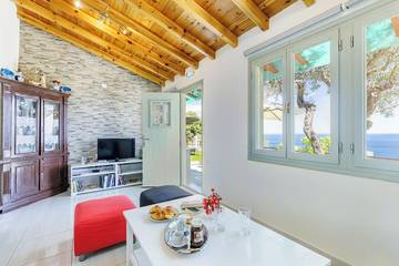 Villa for 5 People in Skopelos, Decentralized Administration of Thessaly - Central Greece, Photo 2