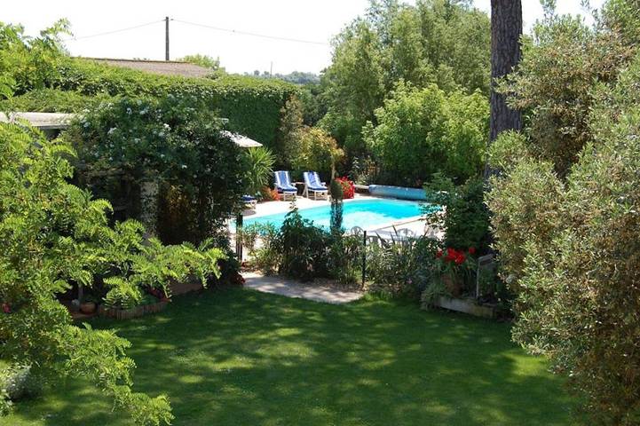 Gîte pour 4 personnes, avec sauna et jardin ainsi que piscine et vue, adapté aux familles à Saint-Laurent-d'Aigouze - 4