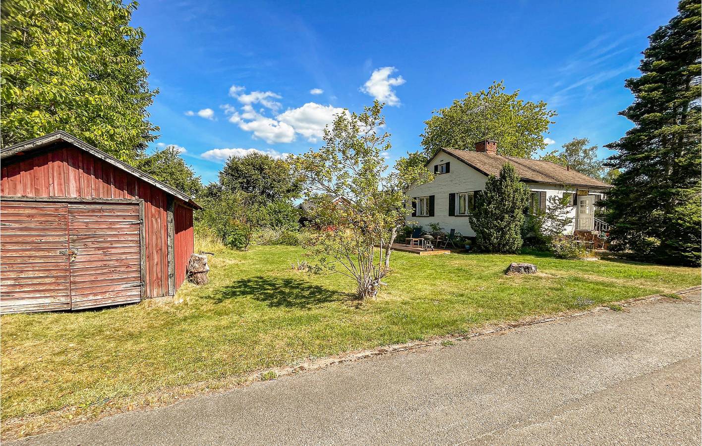 Ferienhaus für 4 Personen mit Terrasse in Rörvik, Jönköpings län
