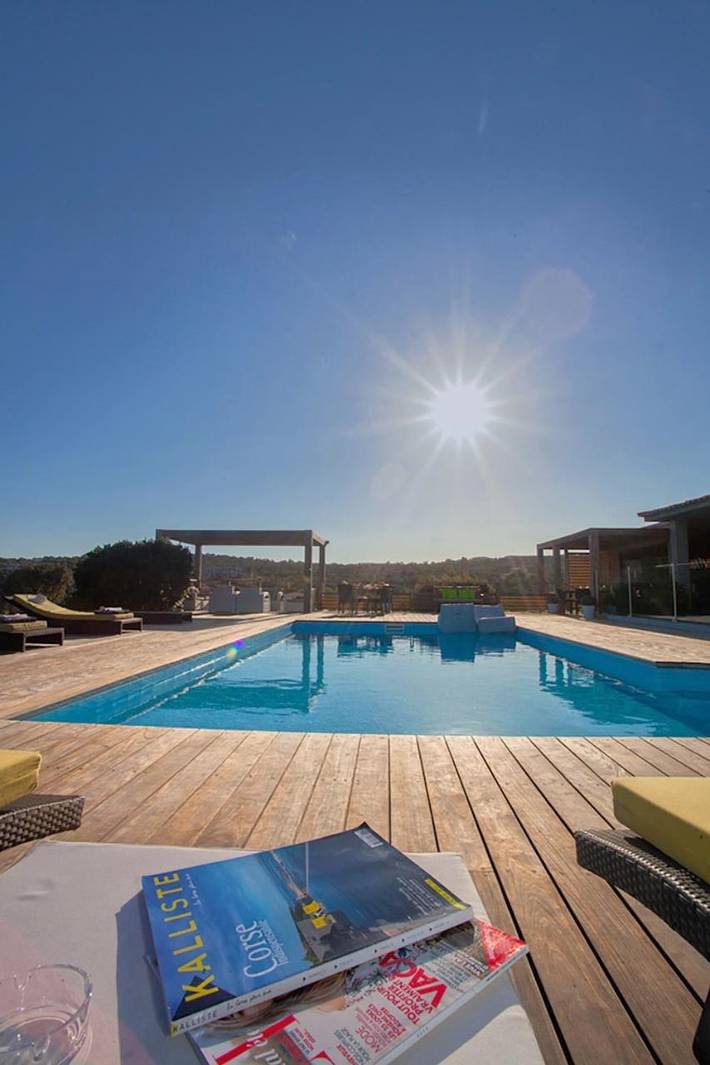 Chambre d’hôte pour 2 personnes, avec bassin pour enfant et jacuzzi ainsi que piscine et jardin en Corse-du-Sud - 2