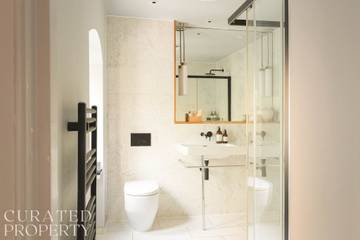 Vacation Rental for 4 Guests in Bath, The Cotswolds, Picture 2