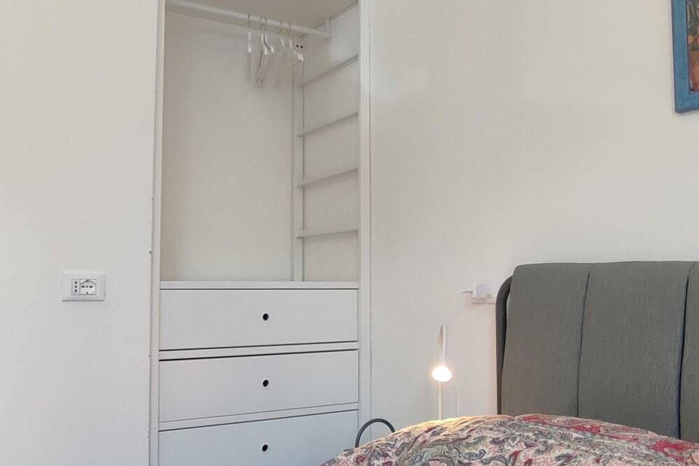 Casa Levante - Holiday home with direct access to the sandy beach in Follonica, Costa Etrusca