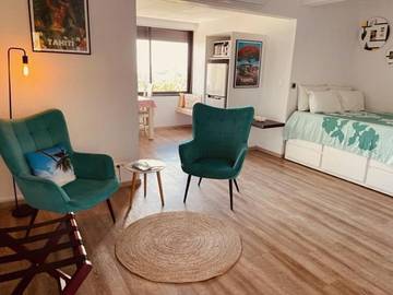 Gîte pour 2 personnes, avec vue et piscine à Papeete
