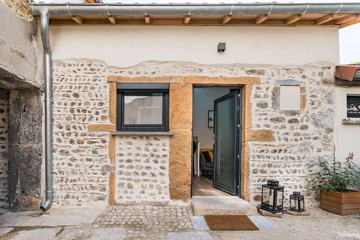 Gîte pour 2 personnes, avec jardin à Pierre-Bénite - 2