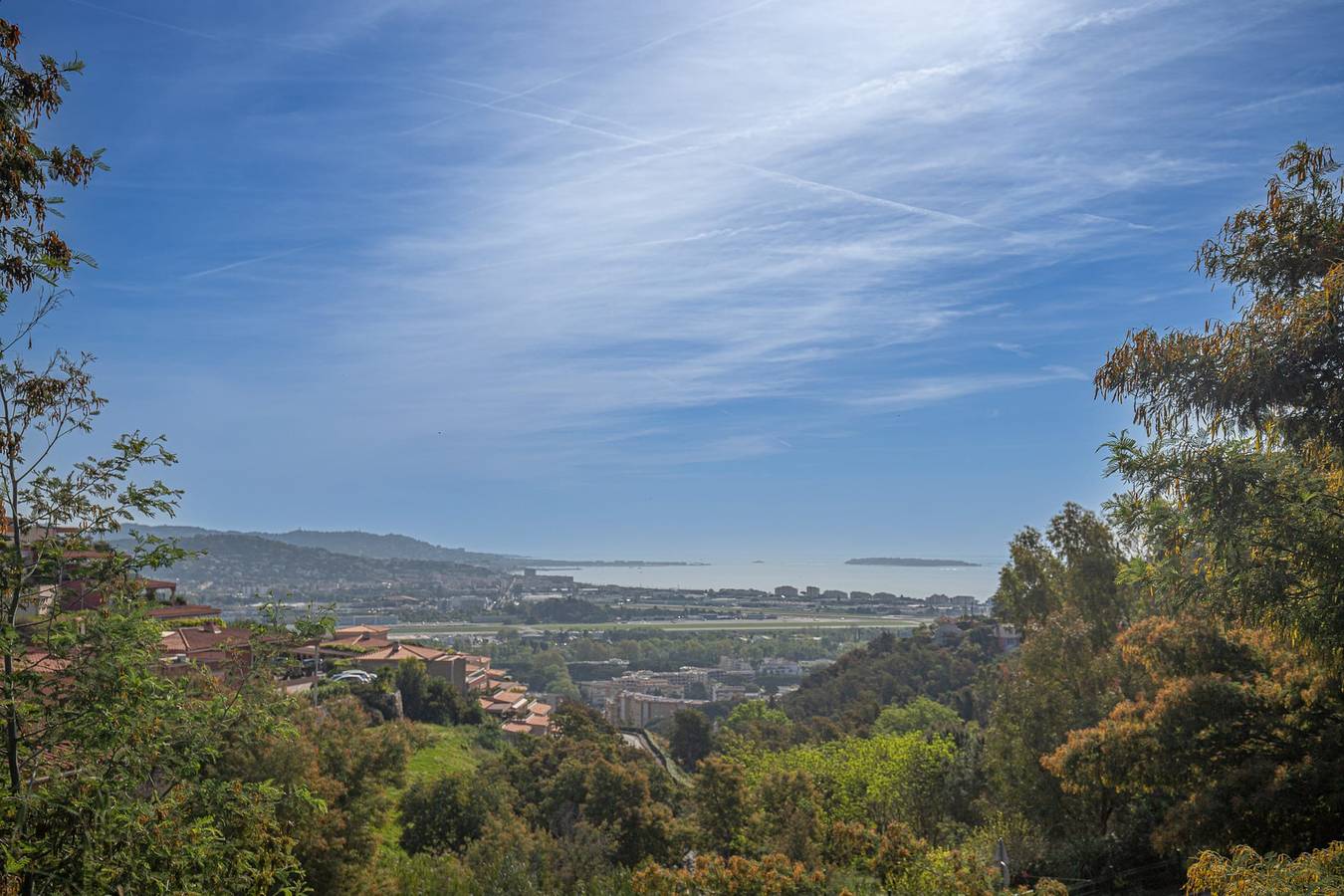 Ganze Ferienwohnung, Ferienwohnung für 3 Personen mit Pool in Mandelieu-la-Napoule, Massif de l'Esterel