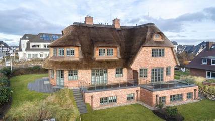 Ferienhaus für 6 Personen, mit Garten und Terrasse sowie Sauna in Wenningstedt