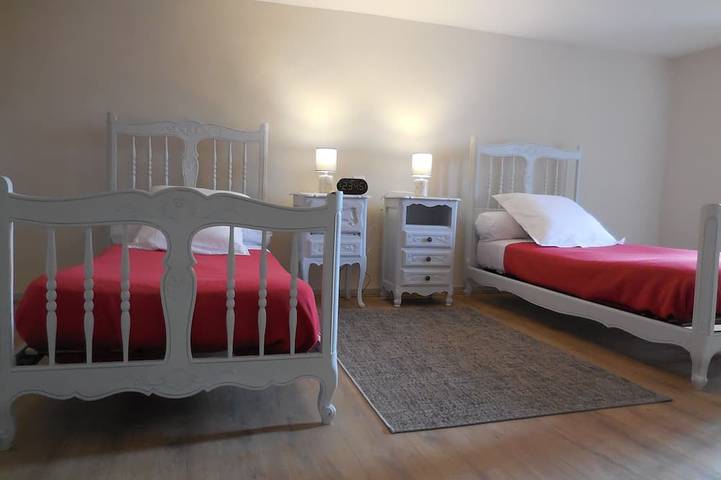 Location de vacances pour 5 personnes, avec jardin à Aguessac - 4