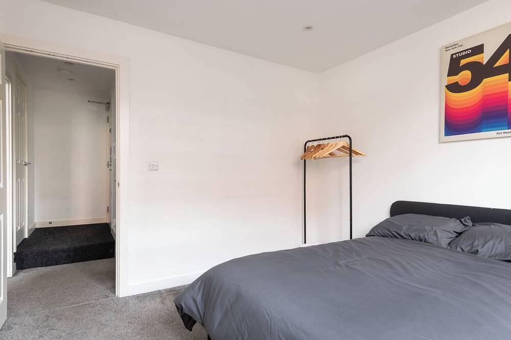 Ganze Wohnung, Thornhill House in Wakefield, Westliches Yorkshire