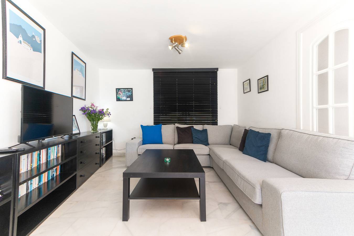 Entire apartment, Apartment 'Penthouse' with Sea View, Wi-Fi and Air Conditioning in Marbella Centre, Marbella