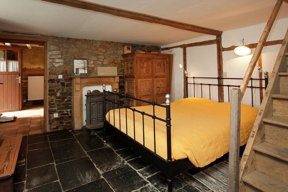 Historisches Ferienhaus in Roumont in Bertogne, Bastogne