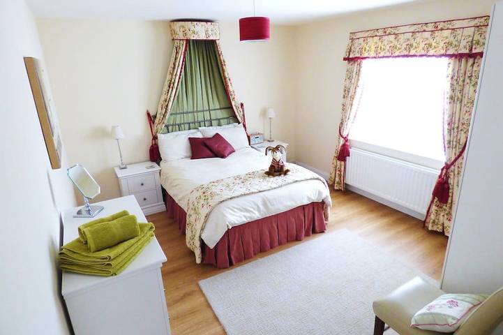 Holiday rental for 4 people, with terrace and garden, with pets in County Antrim
