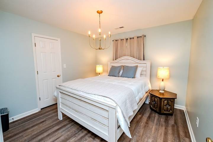 Vacation rental for 6 people, with yard and hot tub as well as terrace in Madison County (AL)