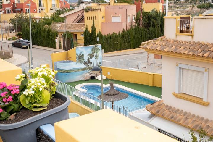 Vakantiehuis voor 6 personen, met Balkon en Kinderzwembad