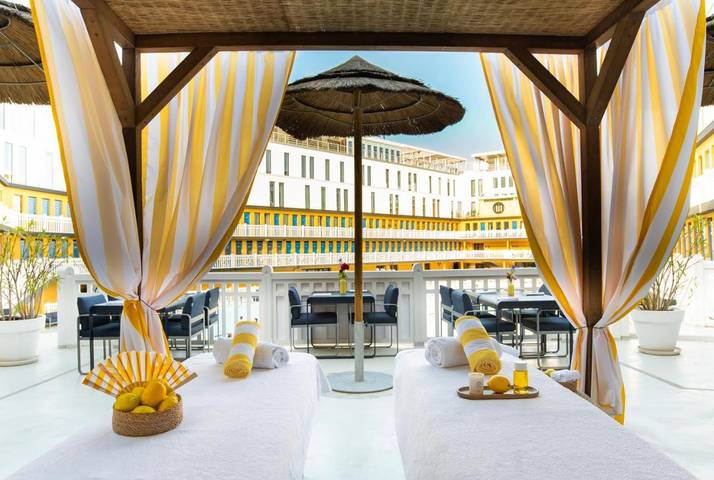 Hôtel pour 5 personnes, avec terrasse et vue ainsi que sauna et piscine, animaux acceptés dans Parc des Princes - 4