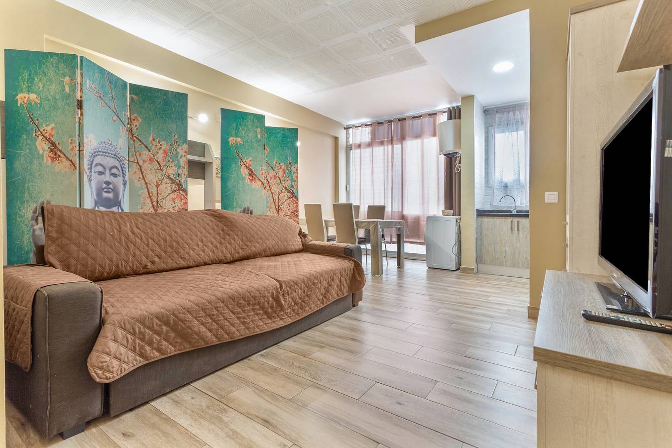Apartamento entero, Vacaciones 'Blanco Street' con Wi-Fi in Puerto de la Cruz, Tenerife Norte