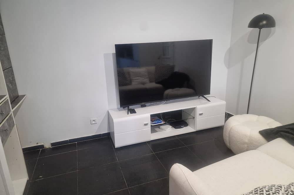 Apartamento entero, Apartment 2 Steps From Macinaggio Beach in Macinaggio, Cap Corse