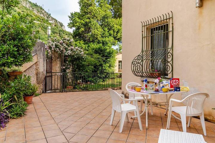 Location de vacances pour 5 personnes, avec Balcon et Terrasse ainsi que Jardin et Vue à Maratea - 2