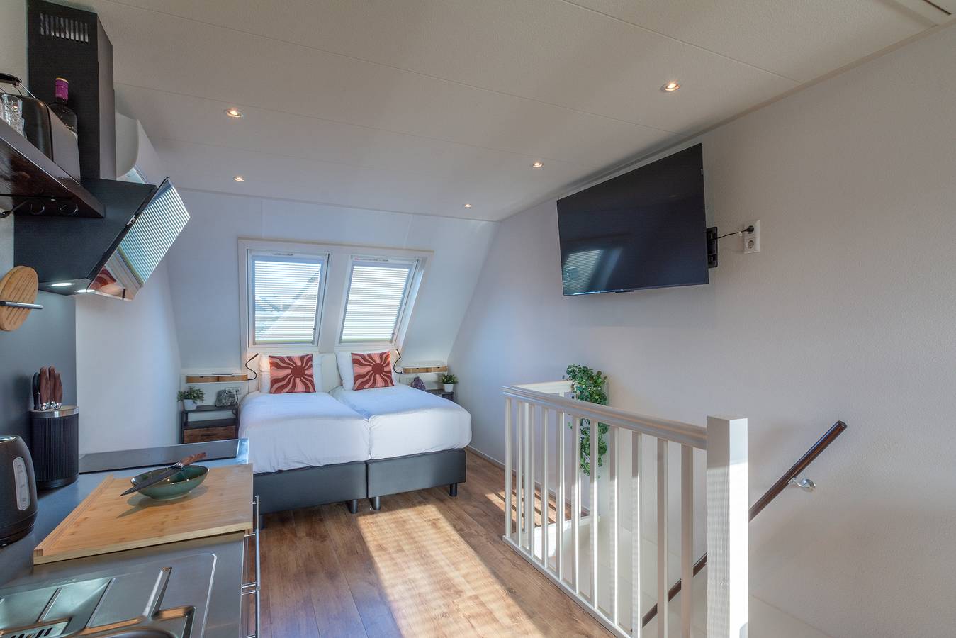 Callinghe Vakanties — Wellness Studio Bed near Beach | Sauna | 2 Pers. in Callantsoog, Noord-Holland - Kust van de Noordzee