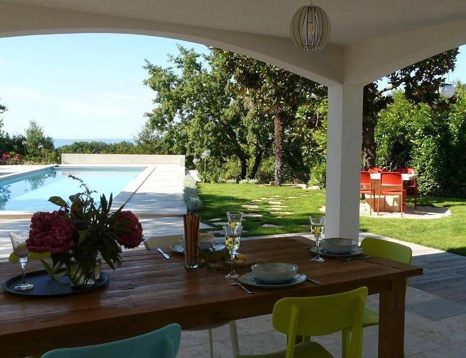 Villa am Gardasee mit großem Pool und Garten in Costermano, Gardasee-Berge