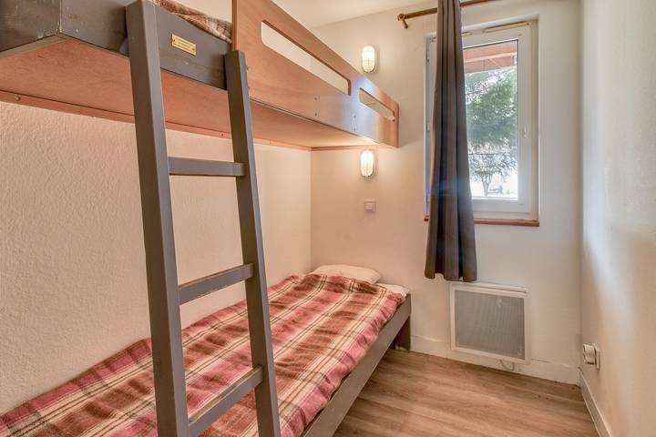 Appartement entier, Accès direct aux pistes - appartement pour 4 in Génos, Pyrénées