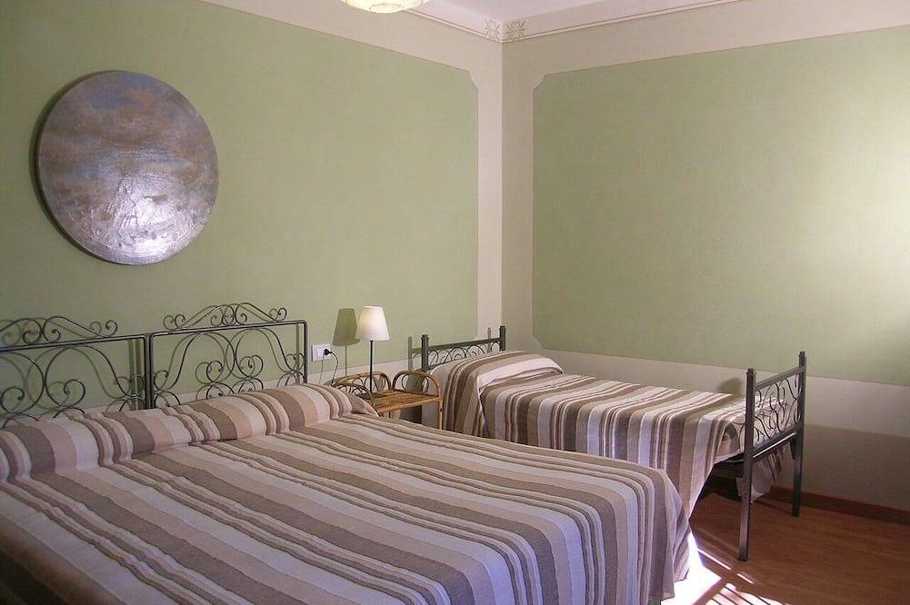 Grüne Wohnung im Olivenhain in Lacona, Capoliveri