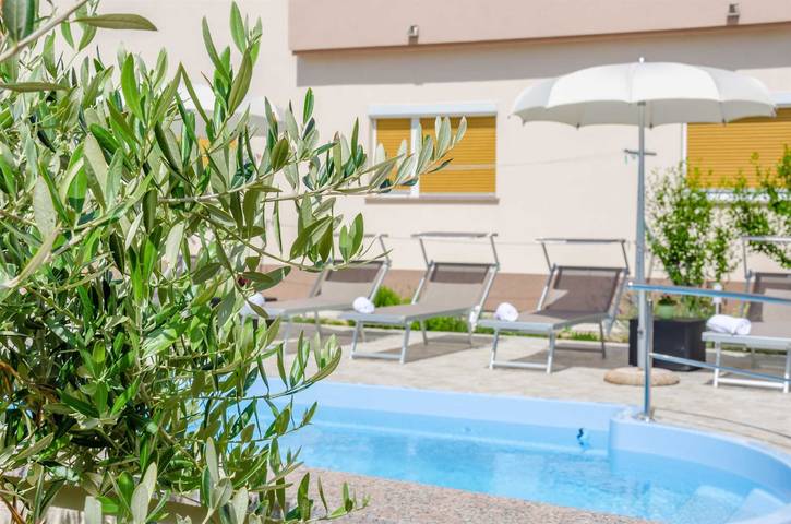 Ferienwohnung für 2 Personen, mit Pool und Balkon in Baska - 2
