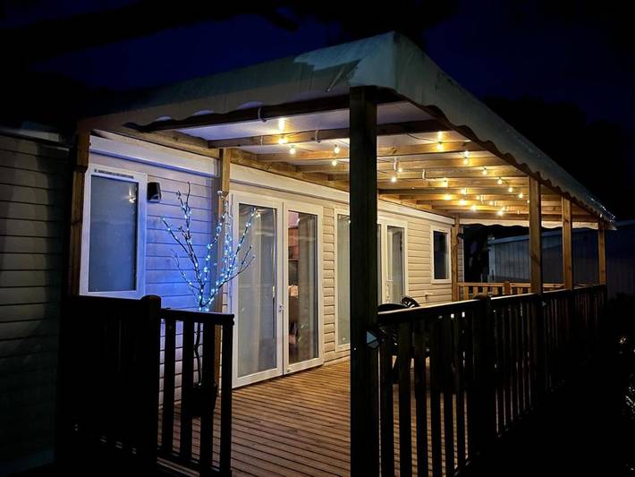 Camping para 6 personas, con terraza además de jardín y piscina en Canet-en-Roussillon