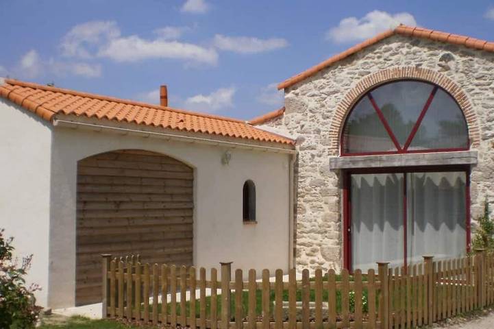 Gîte pour 6 personnes, avec jardin