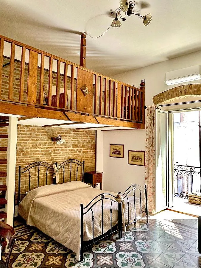Chambre d’hôte pour 4 personnes, avec vue et balcon - 1