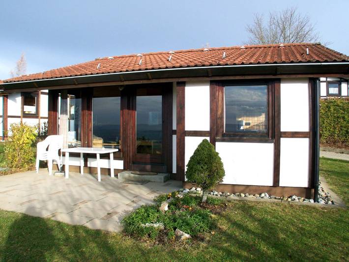 Bungalow für 4 Personen, mit Terrasse und Garten in Bad Dürrheim