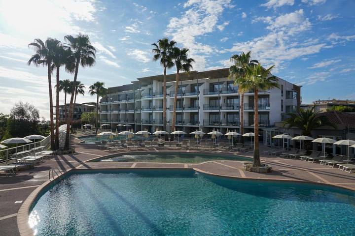 Hôtel pour 2 personnes, avec piscine et terrasse ainsi que sauna et jacuzzi dans Thalazur