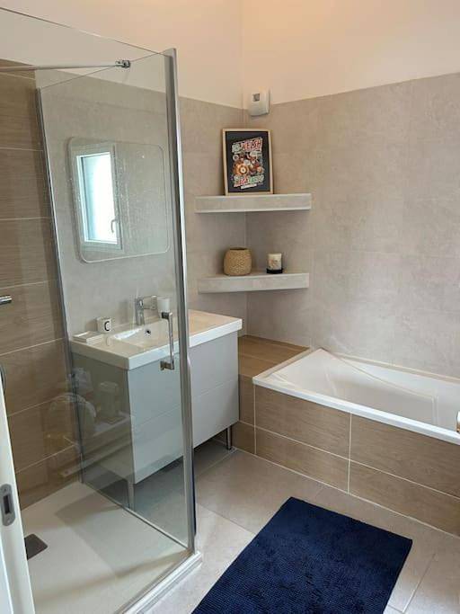 Location de vacances pour 6 personnes, avec jardin à Tosse - 4