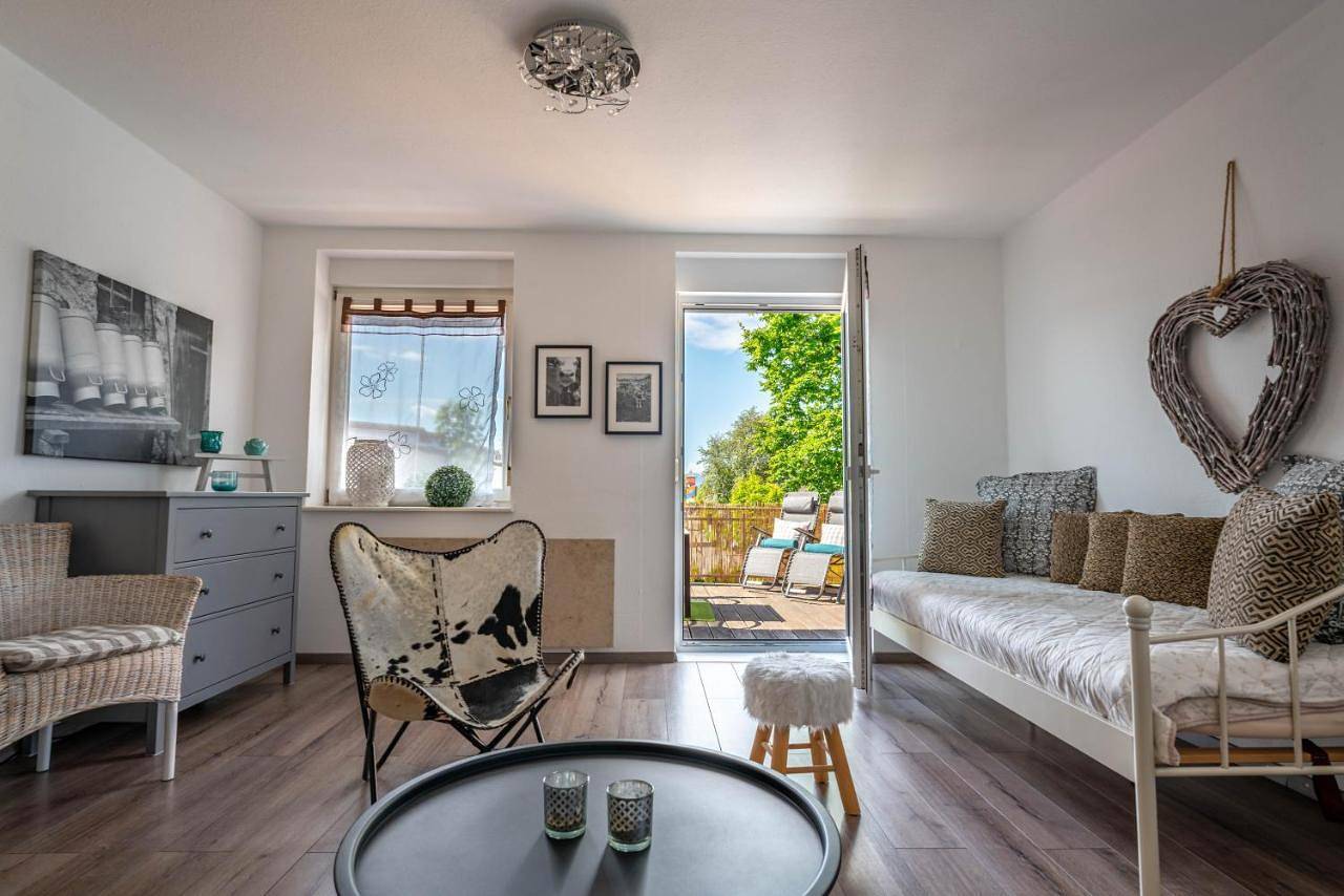 Ganze Wohnung, Two-Bedroom Apartment in Durach, Bayerisch Schwaben