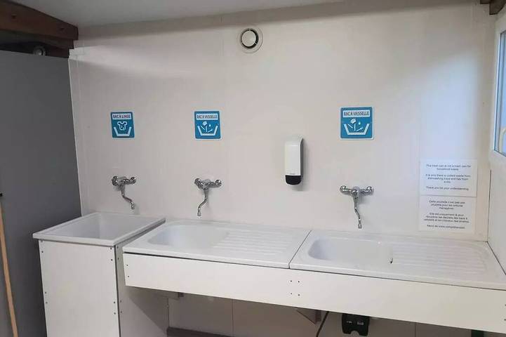 Mobil home pour 6 personnes, avec piscine ainsi que jacuzzi et terrasse, animaux acceptés à Soturac - 4