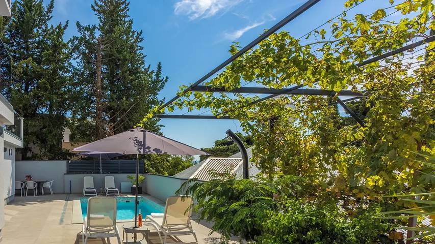 Ferienwohnung für 3 Personen, mit Pool und Terrasse in Crikvenica - 2