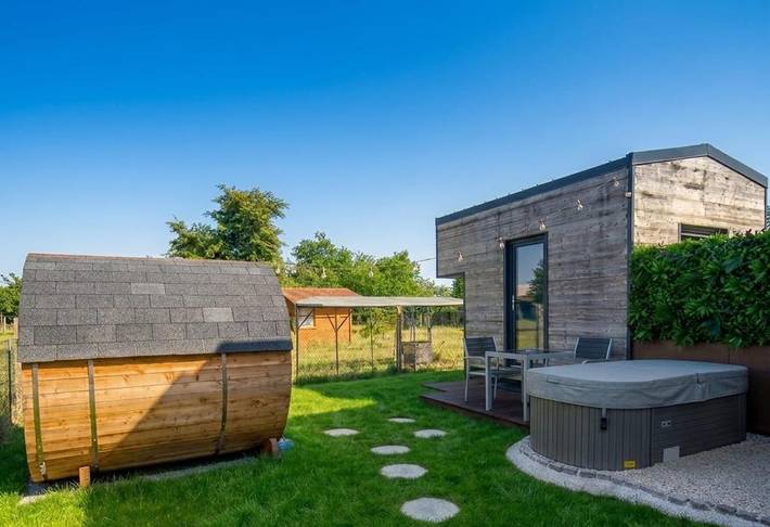 Location de vacances pour 2 personnes, avec jardin et jacuzzi ainsi que terrasse et sauna à Richwiller