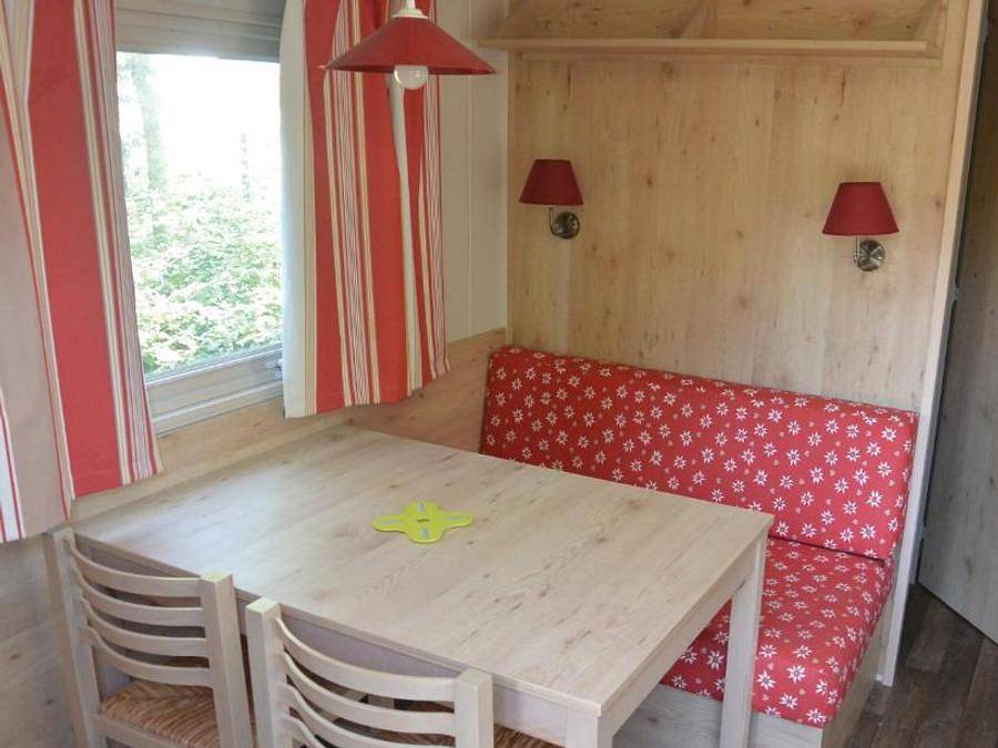 Camping Le Nid du Parc - Ungewöhnlich 4 personen in Parc des Oiseaux (Villars-les-Dombes), Villars-les-Dombes