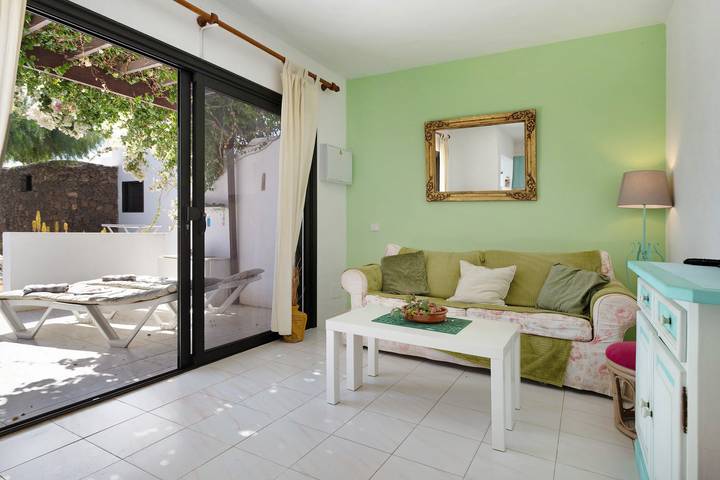 Ganze Wohnung, Apartment 'Casa Adriana' mit Terrassen und Wlan in Playa Blanca, Yaiza