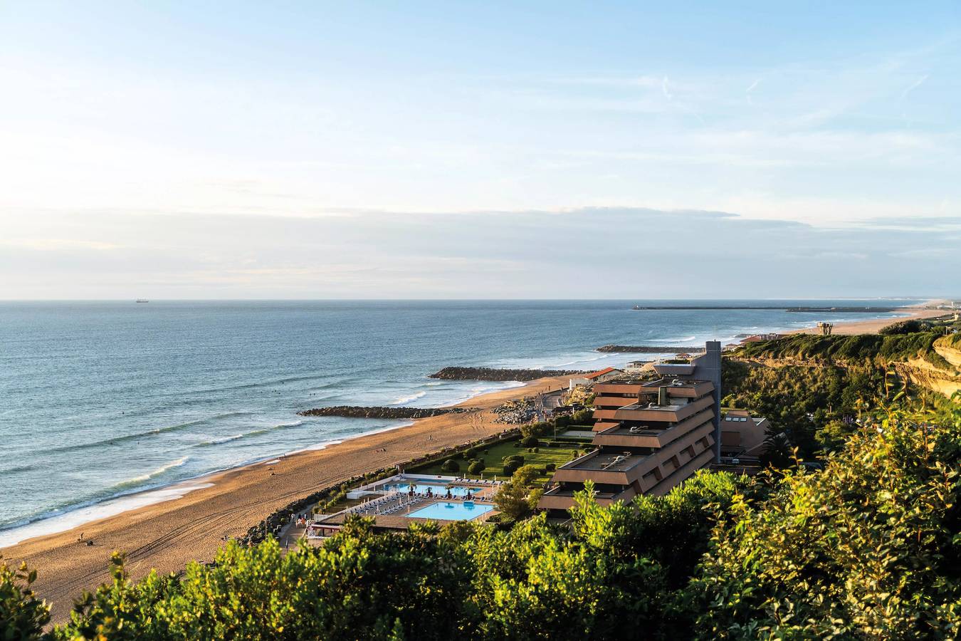 Chambre Premium 2 Chambres 2 Adultes et 1 Enfant avec vue imprenable mer in Anglet, Région de Bayonne