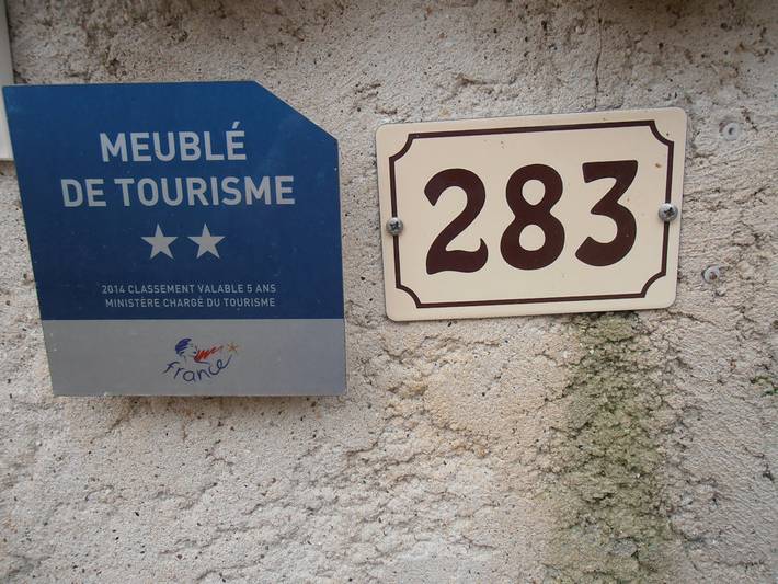 Gîte pour 2 personnes, avec jardin et terrasse, animaux acceptés