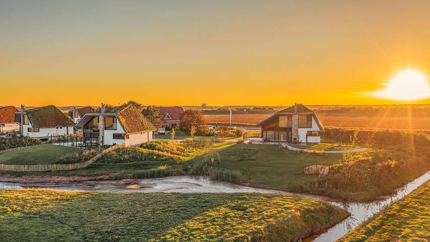 Ferienhaus für 8 Personen, mit Terrasse und Sauna in De Waal