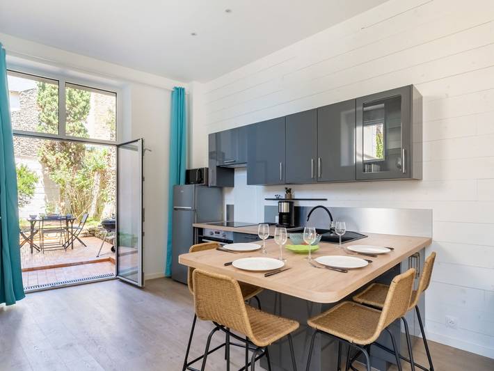 Gîte pour 4 personnes, avec terrasse dans Port de Plaisance des Sablons - 2