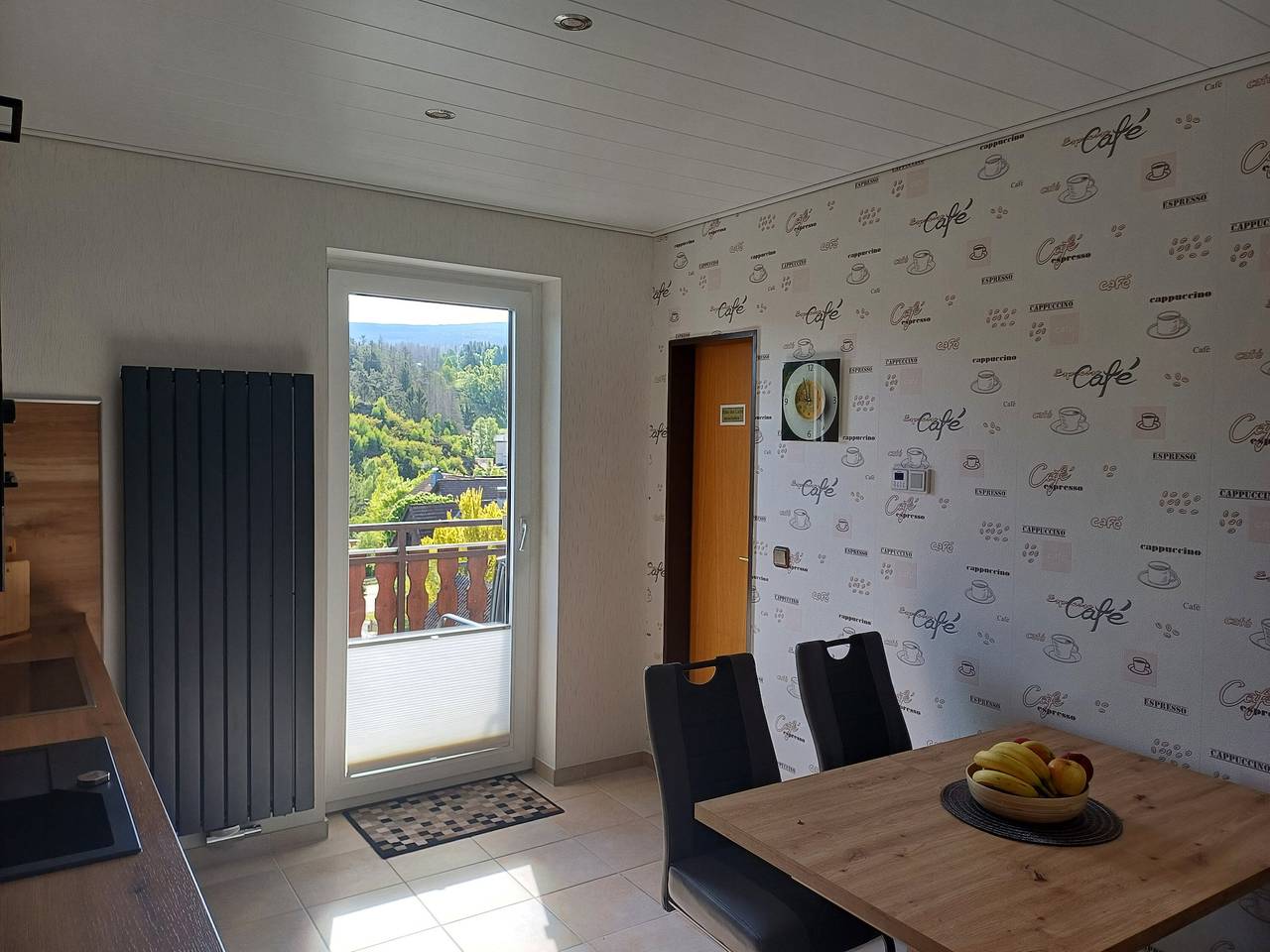 Ganze Wohnung, Ferienwohnung Nr. 3 mit Wlan und Panoramabalkon für 2 - 3 Personen.  in Altenau, Harzvorland
