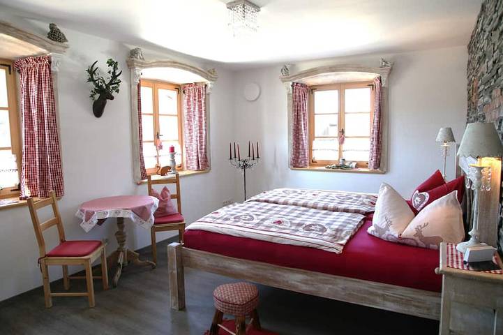 Ferienwohnung für 5 Personen, mit Whirlpool und Garten sowie Pool und Sauna in Übersee - 4