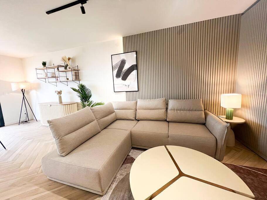 Ολόκληρο το διαμέρισμα, One-Bedroom Apartment in Μονακό, Mediterranean Coast (France)