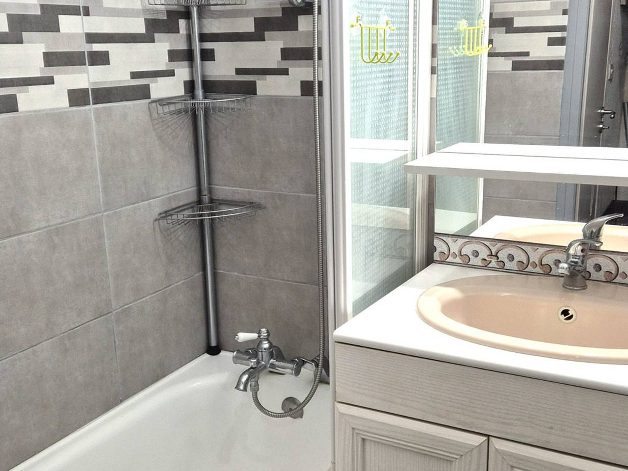 Ganze Wohnung, Studio mit Mezzanine für 4 Pers, gut gelegen in Valfréjus in Valfréjus, Modane