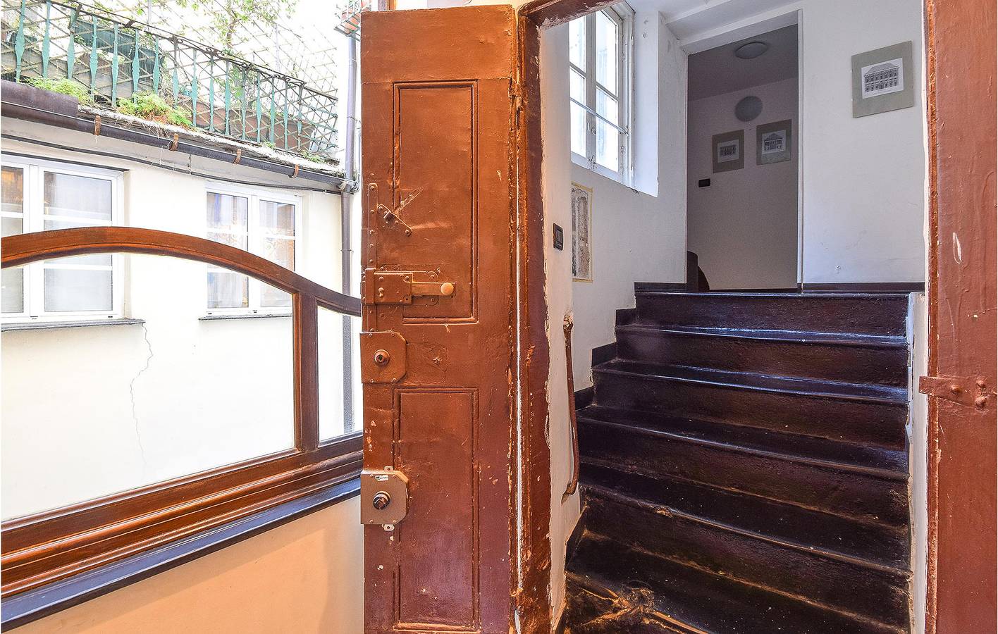 Geheel vakantieappartement, Stadsappartement met keuken en internet - Vlakbij Pintori Silvestro. in Genua (Stad), Genua