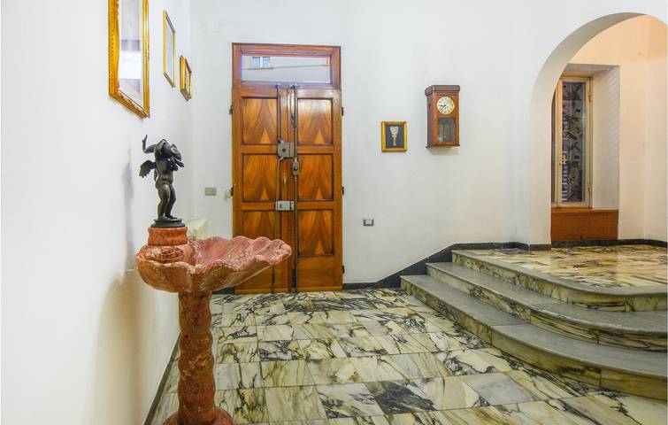 Location de vacances pour 8 personnes, avec Terrasse et Jardin à Piombino