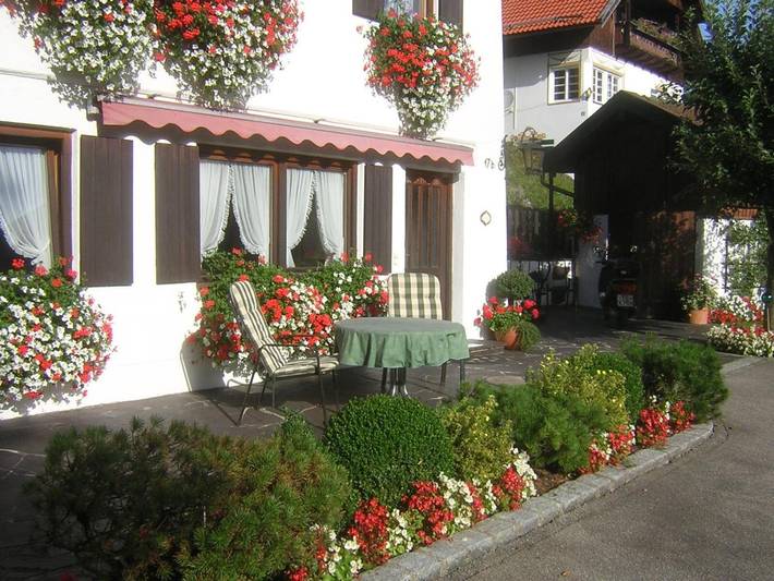 Appartement entier, Appartement 'Fleindl' avec vue sur les montagnes, terrasse privative et Wi-Fi in Marquartstein, Alpes bavaroises